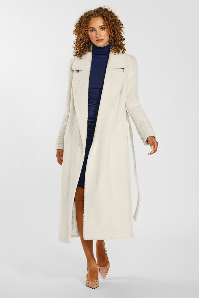 Bouclé Alpaca Long Notched Collar Wrap Ivory Coat | SENTALER