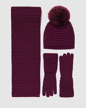 Sentaler women’s cherry lacquer ribbed winter accessories set including hat, scarf, and gloves made of Baby Alpaca fabric, displayed on a white background.