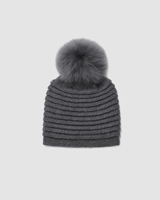 Sentaler women’s grey mélange ribbed winter hat made of Baby Alpaca fabric with oversized fur pompom, displayed on a white background.