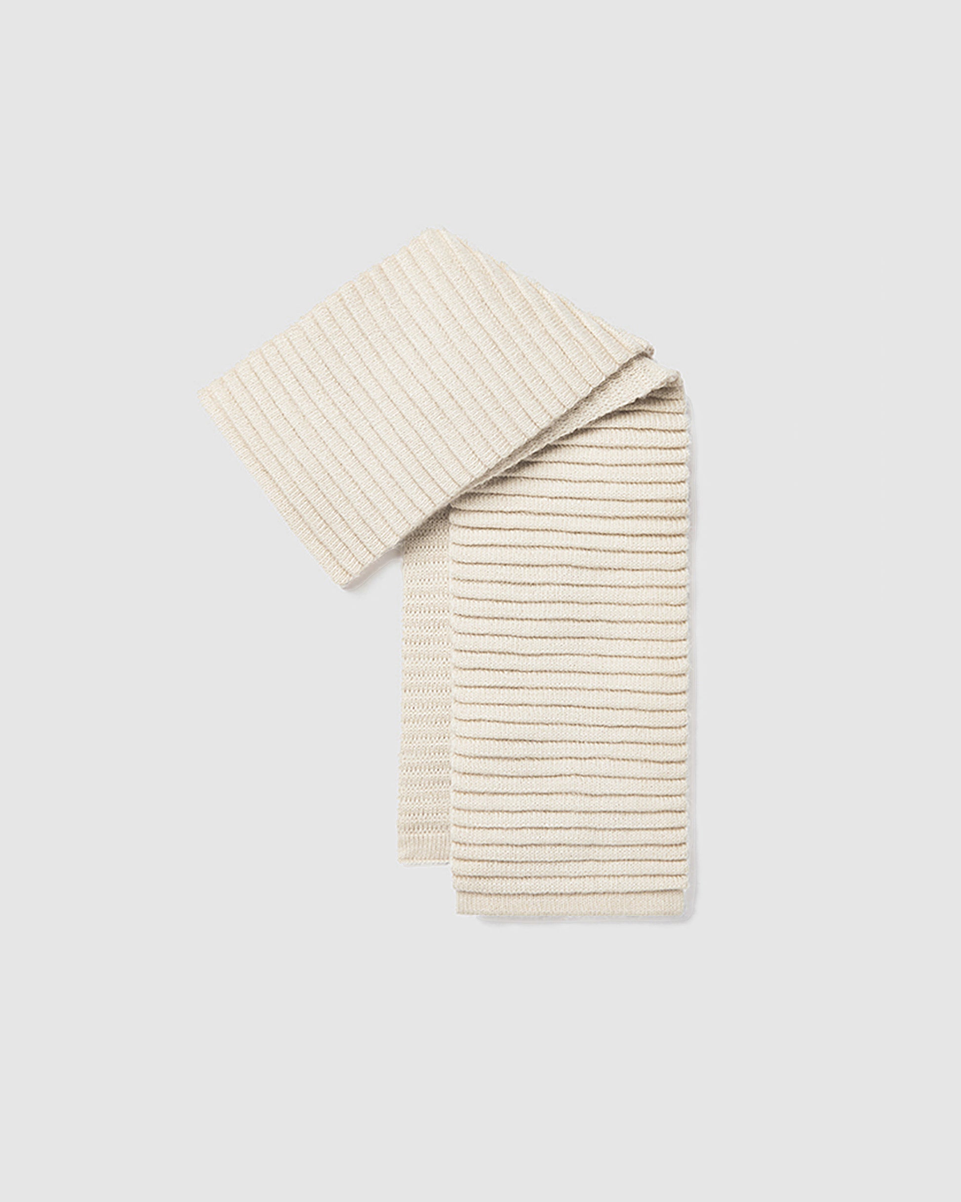 Sentaler kids (6-14 years) ribbed ivory winter scarf made of Baby Alpaca fabric, displayed on a white background.