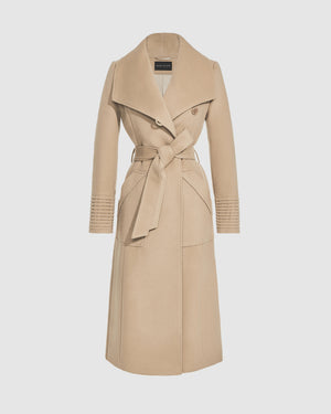 Sentaler camel long wrap coat made of baby alpaca wool with a wide collar, belted.