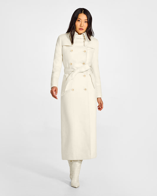 Sentaler Maxi Trench Ivory Coat in Baby Alpaca wool. Seen from front belted on female model.