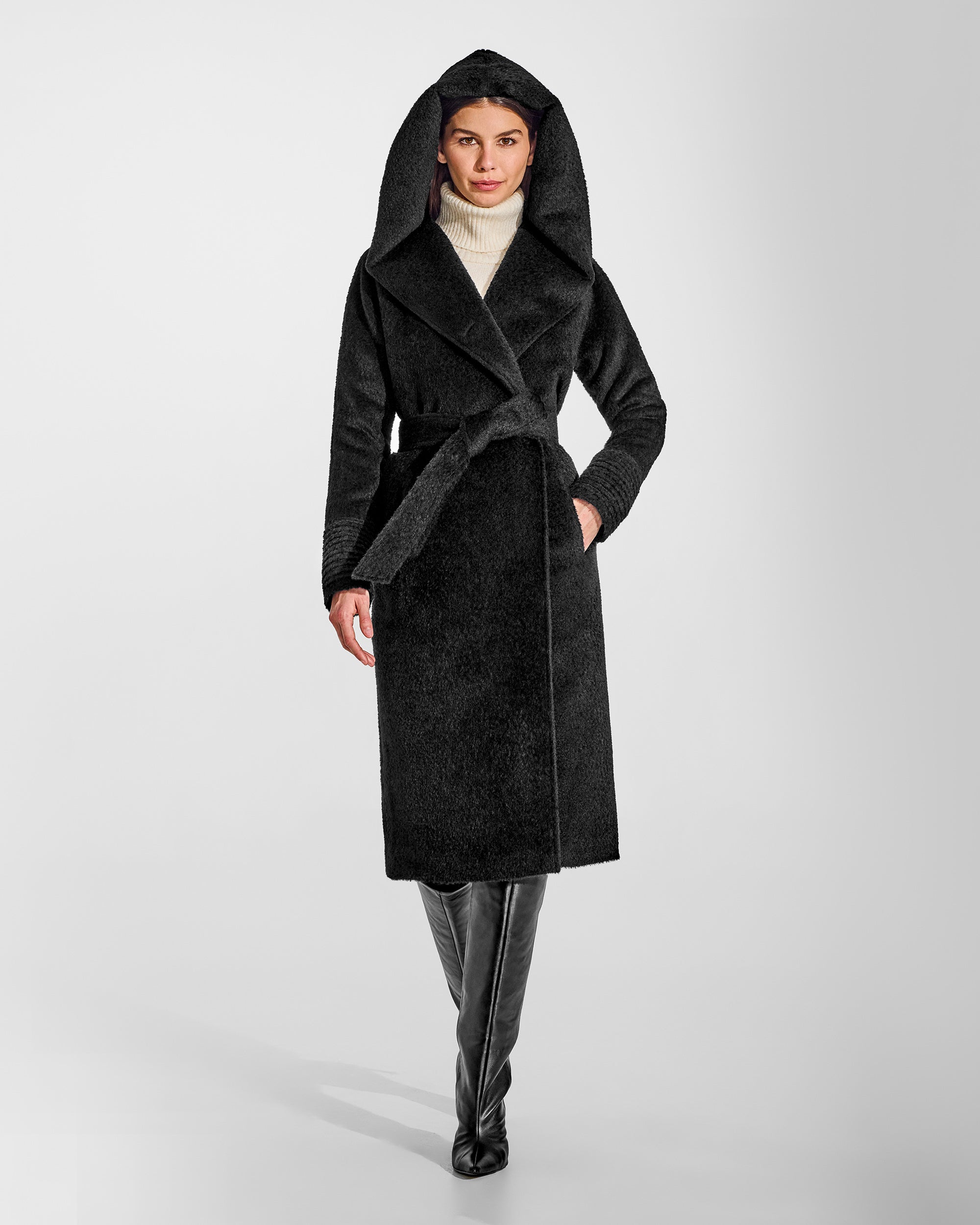 Bouclé Alpaca Long Hooded Black Coat | SENTALER