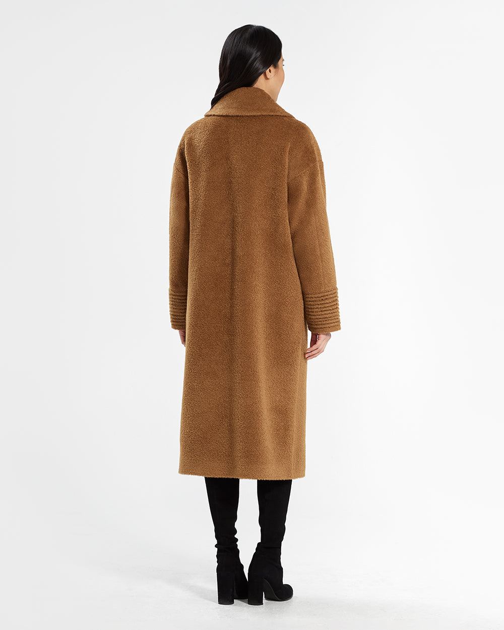 Sentaler Alpaca Oversized Notched Collar Caramel Café Coat in Bouclé Alpaca wool. Seen from back on female model.