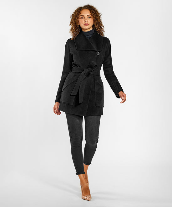 Sentaler Cropped Wide Collar Wrap Coat crafted in Baby Alpaca wool and in Black. Seen from front on female model.