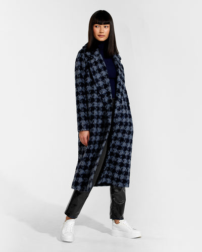 Sentaler Alpaca Long Raglan Sleeve Navy Houndstooth Coat in Suri Alpaca wool. Seen from front open on female model.