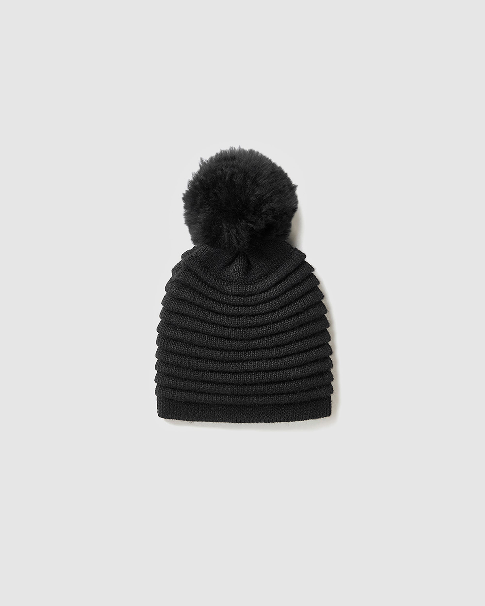 Kids Ribbed Black Hat with Fur Pompon (6-14 Years) | SENTALER