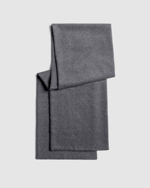Sentaler women’s Oversized Grey Mélange scarf made of Baby Alpaca fabric, displayed on a white background.
