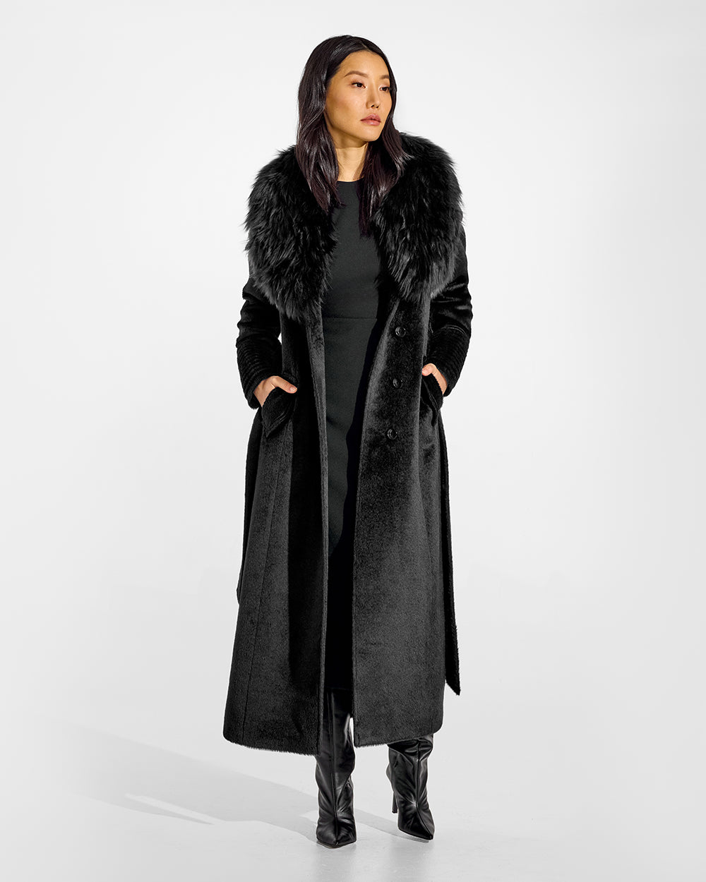 Sentaler Suri Alpaca Maxi Black Coat with Fur Collar in Suri Alpaca wool. Seen from front open on female model.