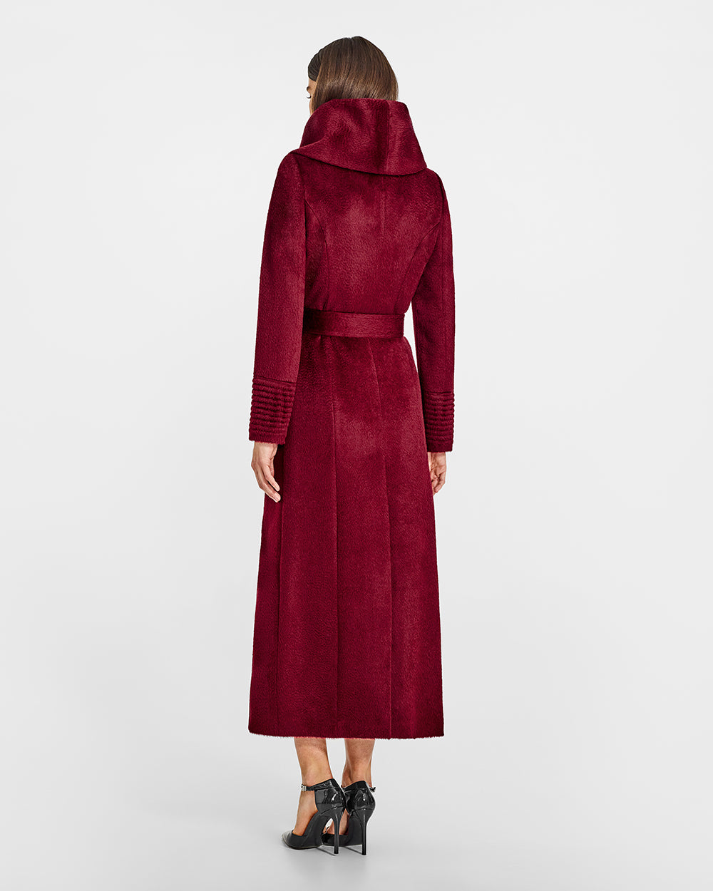 Sentaler Suri Alpaca Maxi Hooded Wrap Bordeaux Coat in Suri Alpaca wool. Seen from back belted on female model.