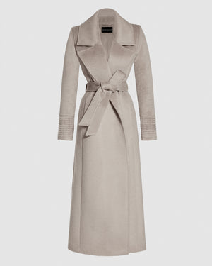 Sentaler sand maxi coat made of suri alpaca wool with a notched collar, belted.