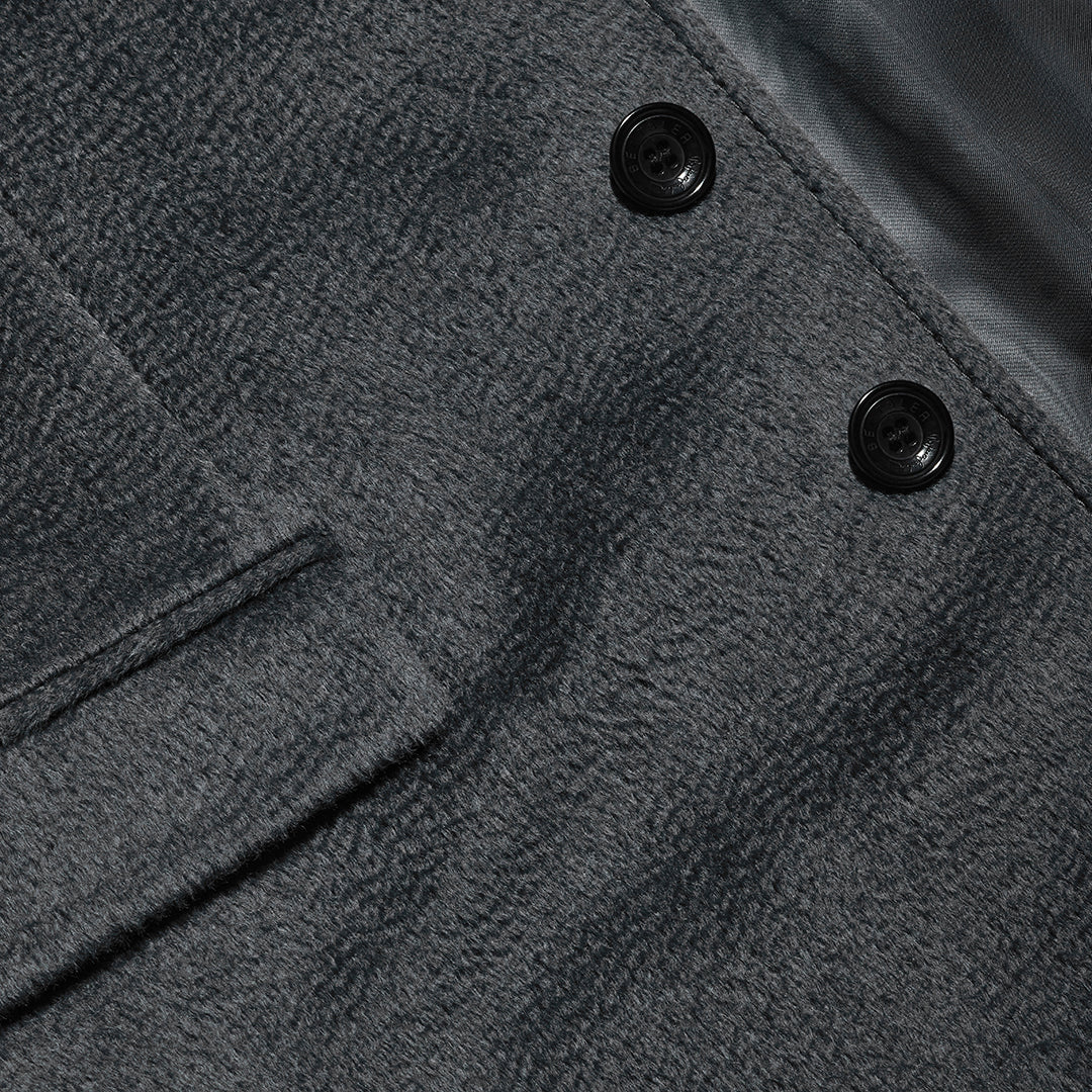 Sentaler Men Suri Alpaca Notched Lapel Bold Graphite Overcoat fabric swatch close up.