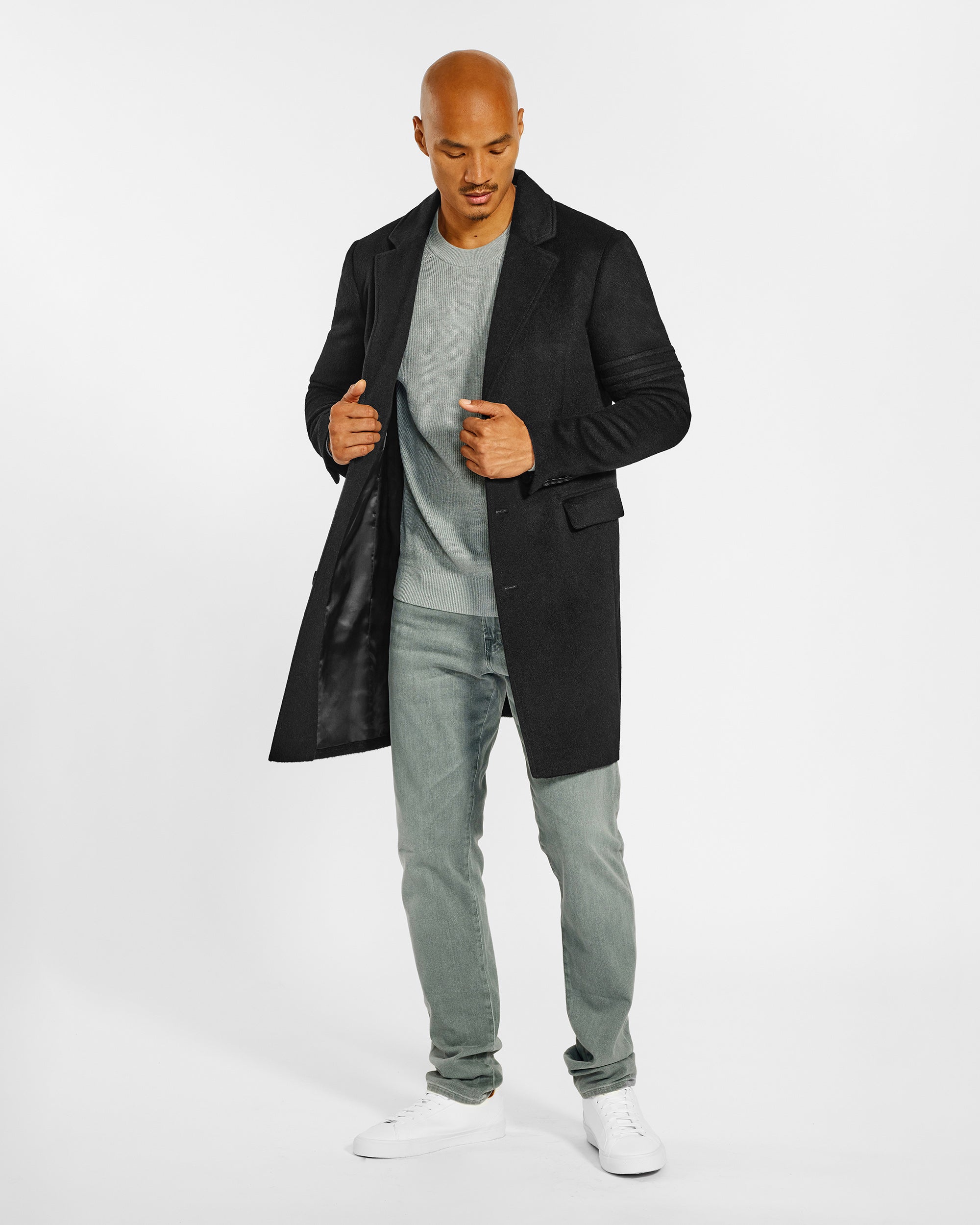 Baby Alpaca Notched Lapel Black Overcoat | SENTALER