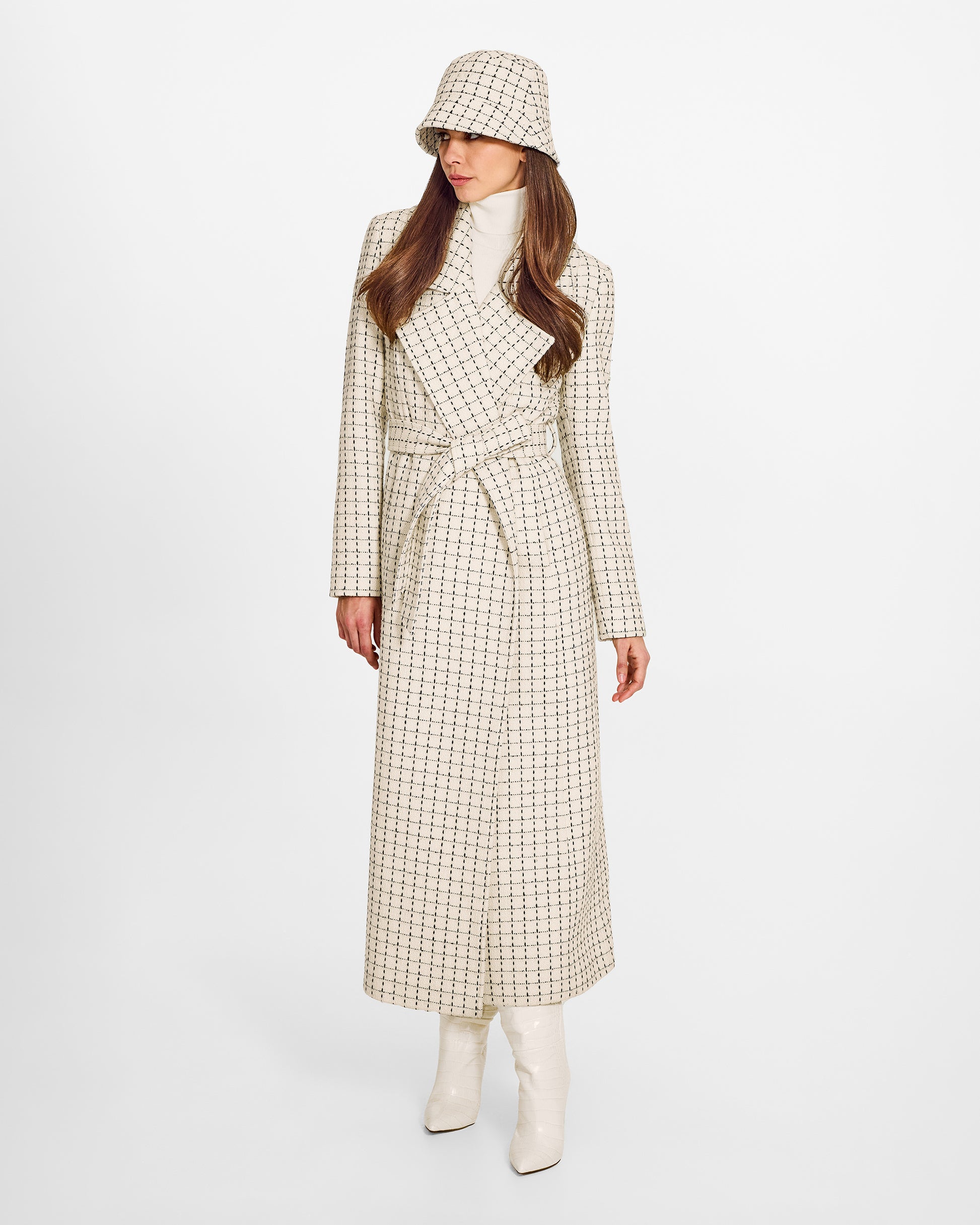 Sentaler Tweed Ivory Check Bucket Hat in Tweed Baby Alpaca wool. Seen from front on female model.