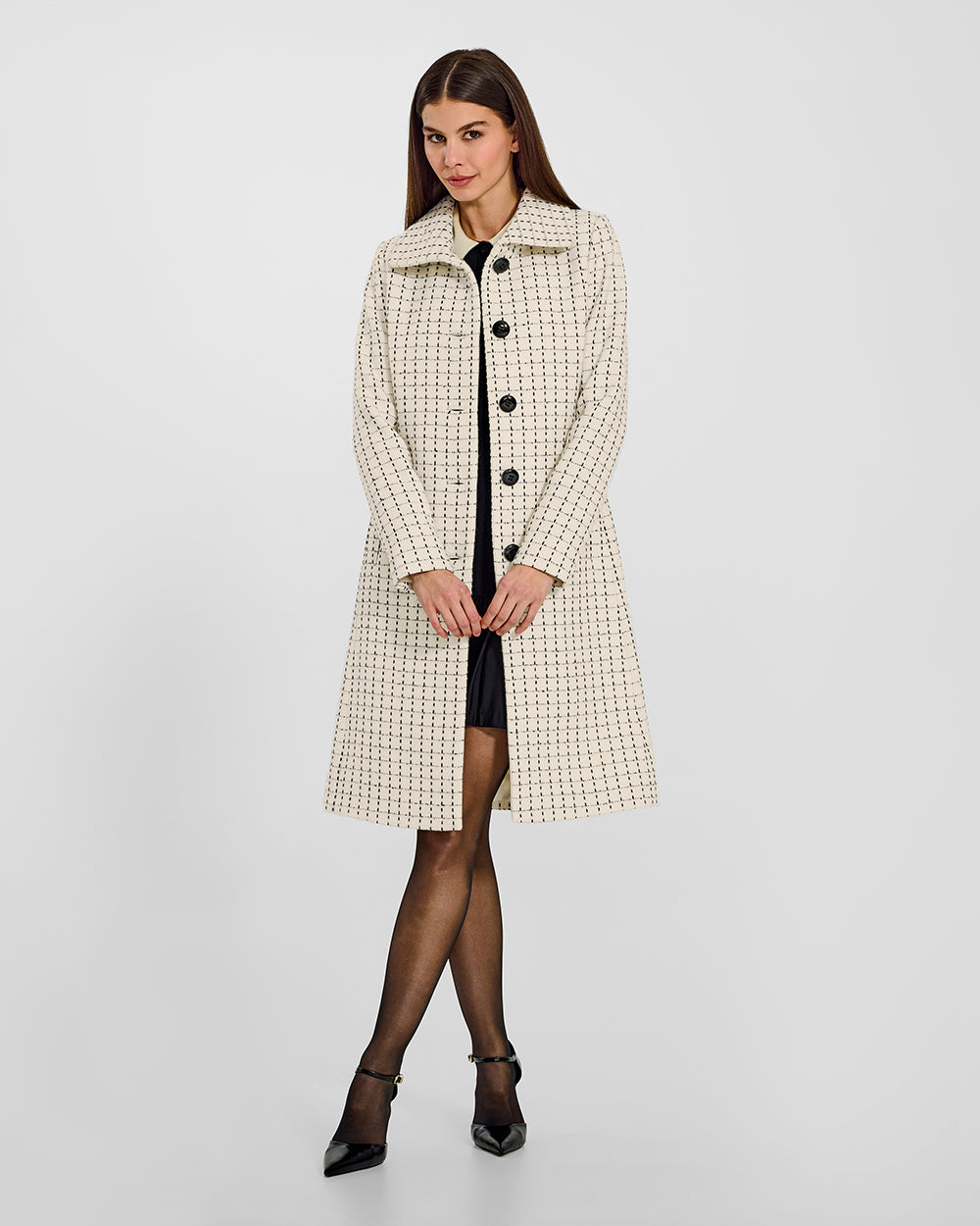 Sentaler Tweed Alpaca A-line Ivory Check Coat in Tweed Baby Alpaca wool. Seen from front open on female model.