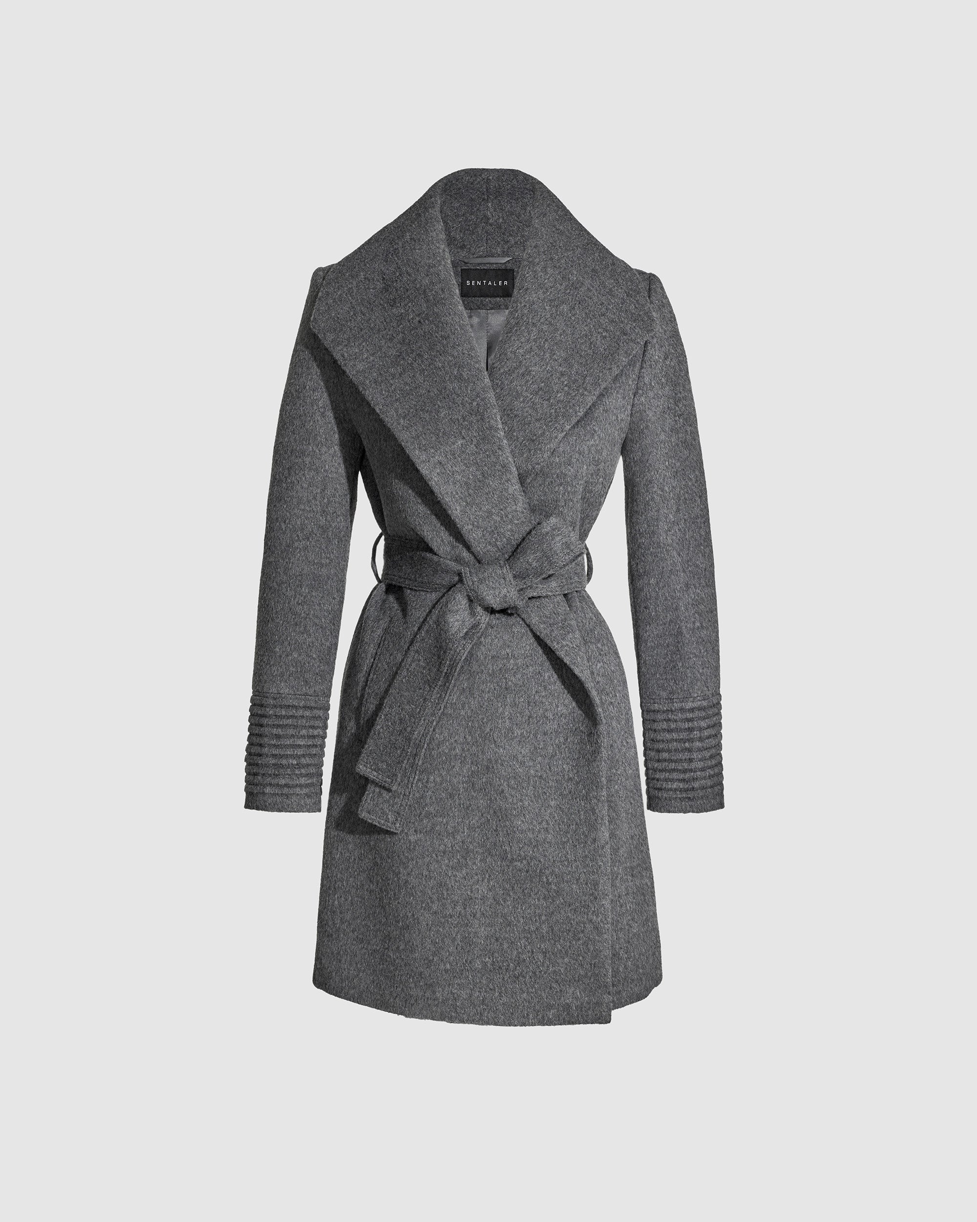 Sentaler mid length grey mélange coat made of baby alpaca wool with a shawl collar, belted.
