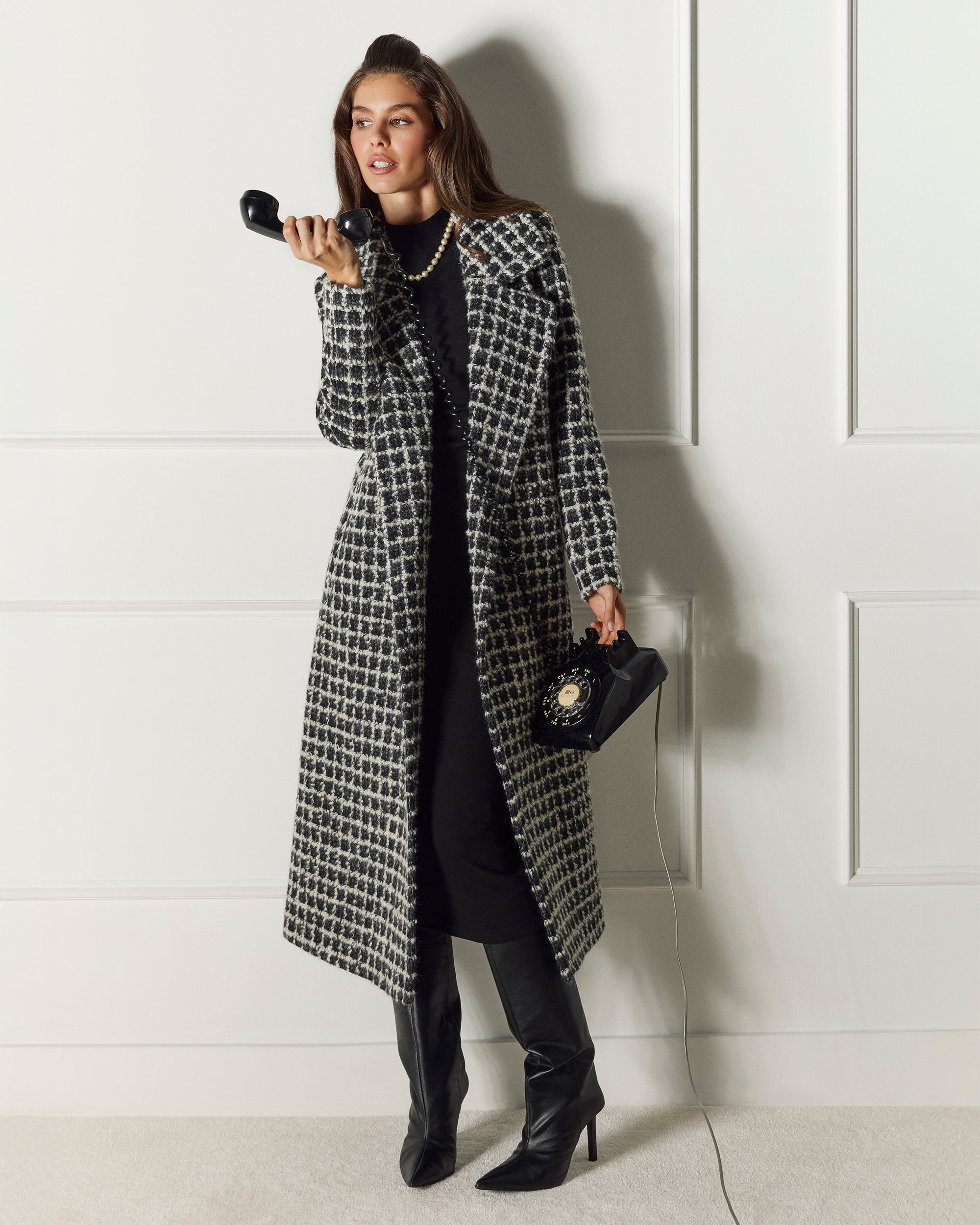 The Bouclé Long Notched Collar Wrap Coat | SENTALER Icon