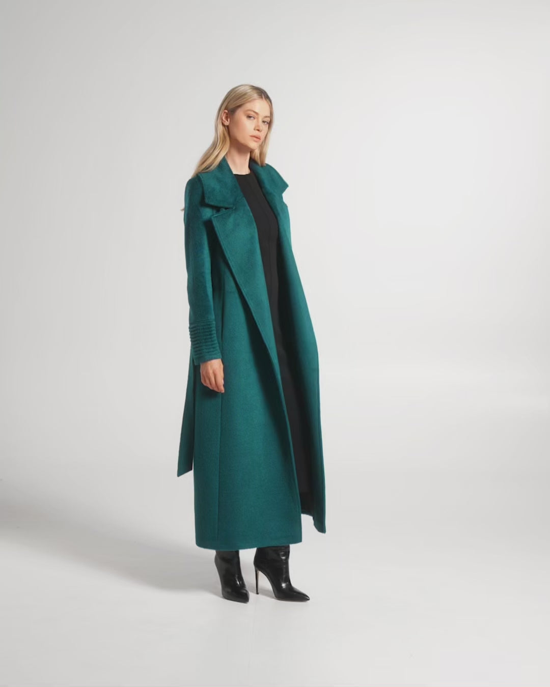 【AMERI VINTAGE】IRIDESCENT DRAPE COAT Women's Toronto Bubble Jacket (Iridescent)