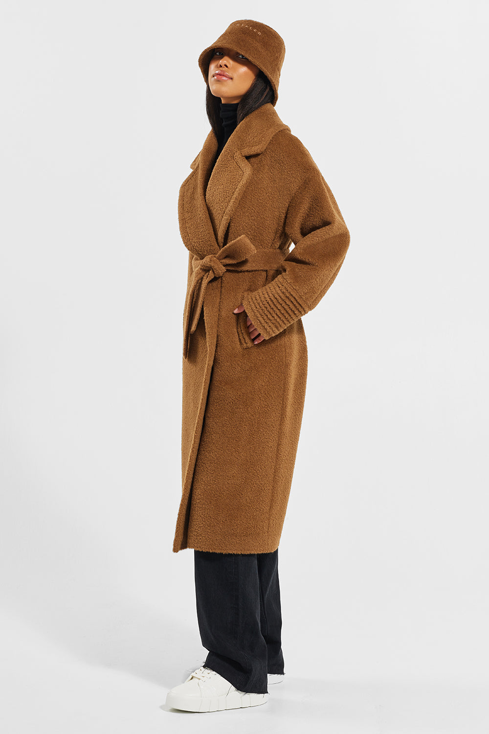 Bouclé Alpaca Long Oversized Notched Collar Coat – SENTALER